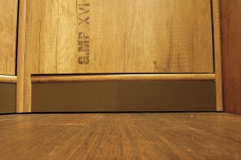 Шкаф для белья «Пилигрим» (Дуб Каньон светлый, Фон серый) в Тогучине - toguchin.mebel54.com | фото